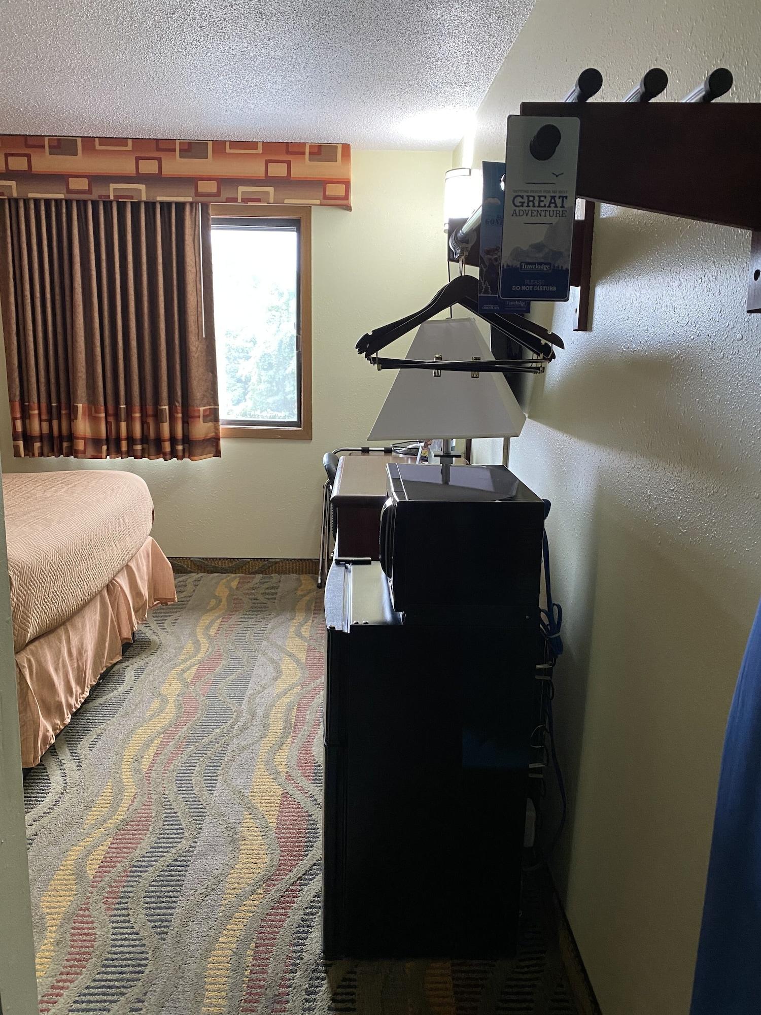 Travelodge By Wyndham La Porte/Michigan City Area Ngoại thất bức ảnh