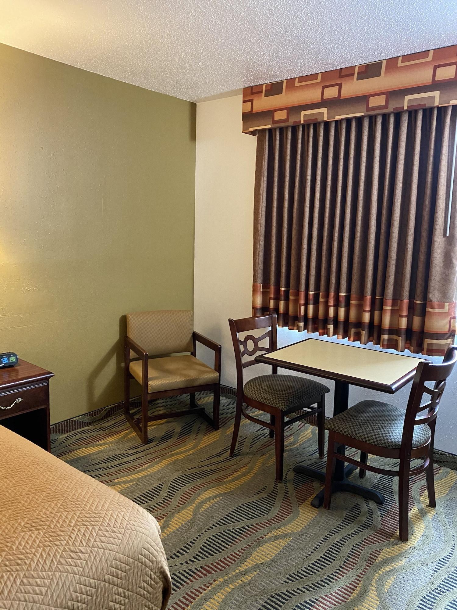 Travelodge By Wyndham La Porte/Michigan City Area Ngoại thất bức ảnh