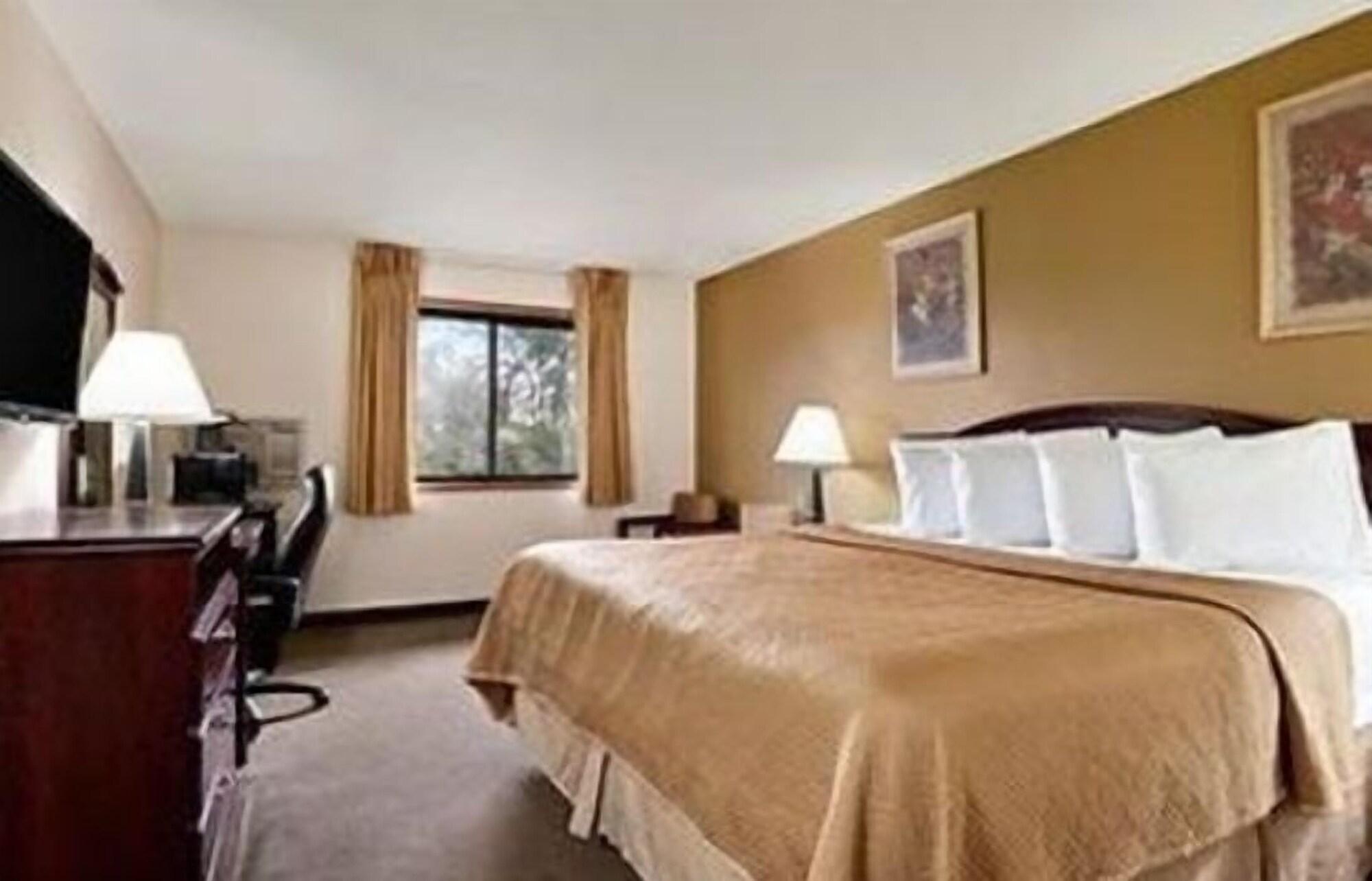 Travelodge By Wyndham La Porte/Michigan City Area Ngoại thất bức ảnh