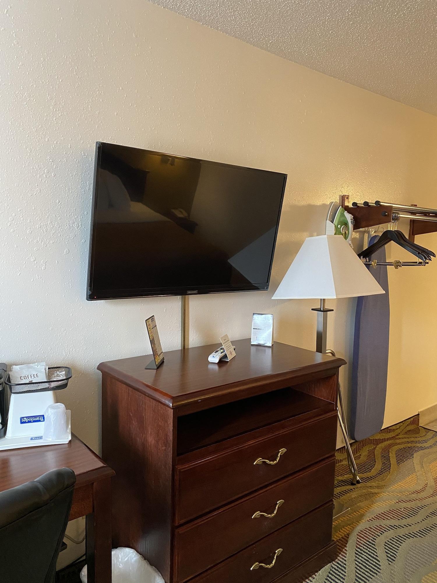 Travelodge By Wyndham La Porte/Michigan City Area Ngoại thất bức ảnh